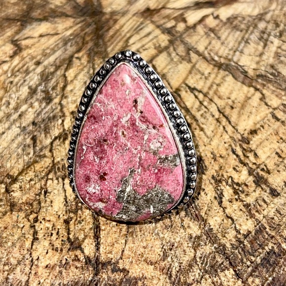 “Serenity Stone” Pink Thulite Ring Size 7 1/2 - Picture 7 of 9